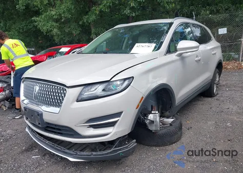 2019 Lincoln Mkc Standard from USA, damaged, VIN 5LMCJ1C95KUL01765
